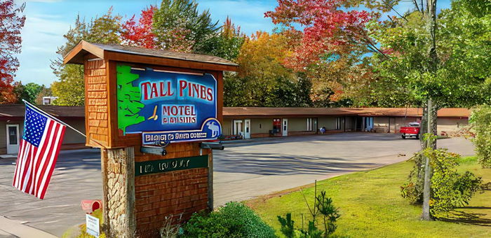 Tall Pines Motel (Starlite Motel) - Web Listing (newer photo)